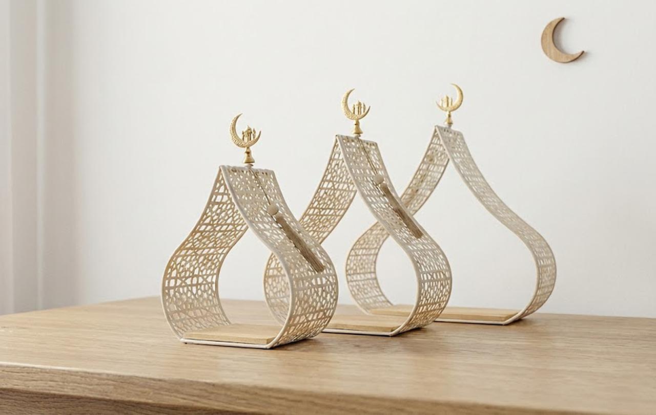 Crescent - shaped 3 - piece set of trays